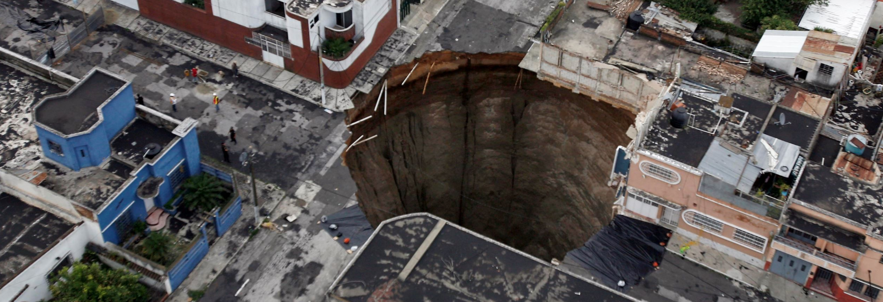 30 Story Deep Sinkhole In Guatemala That Swallowed A Three